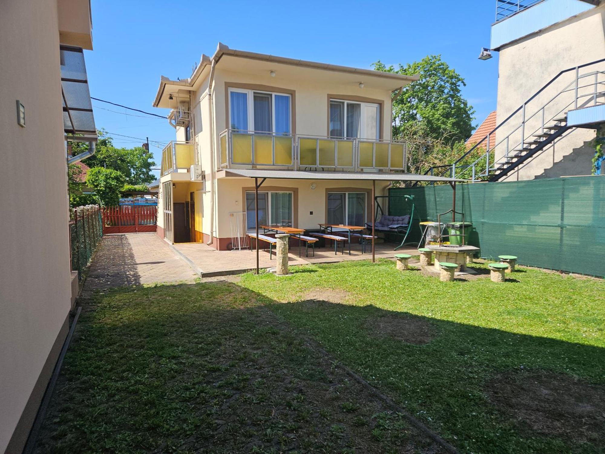 Ada 2 Apartmanhaz Hajduszoboszlo Exterior photo
